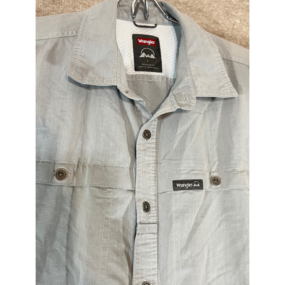 Wrangler Shirt Mens Large Gray Short Sleeve Button Up Outdoor Hiking Gorpcore